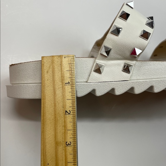 Bamboo White Studded Slide Sandals Platform Slip On Summer Shoes Womens Size 7 - Picture 8 of 8